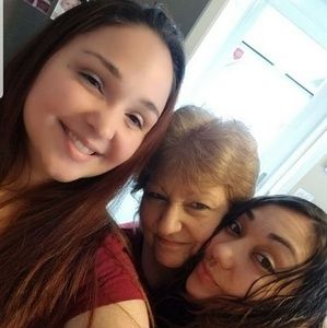 Meet your Posher, Debra